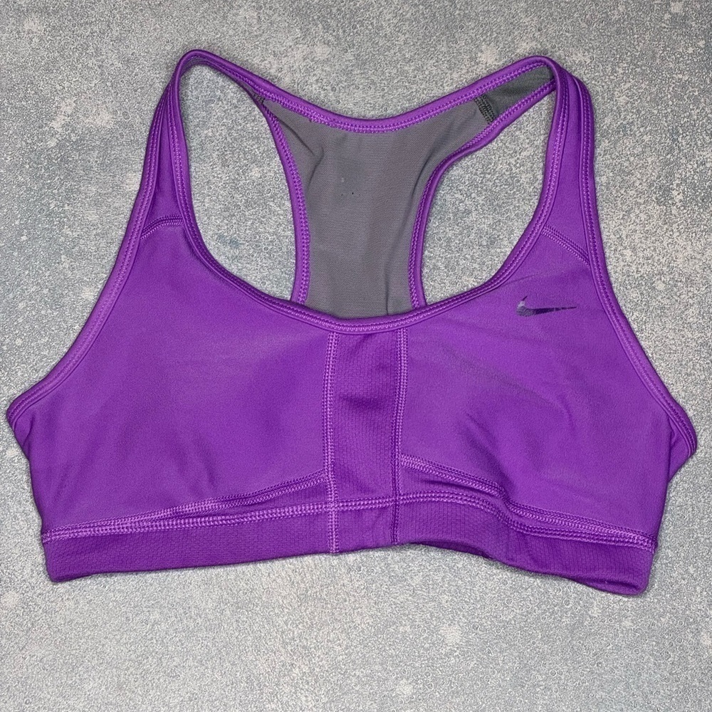 Nike Sports Bra - Size Small - Picture 1 of 5